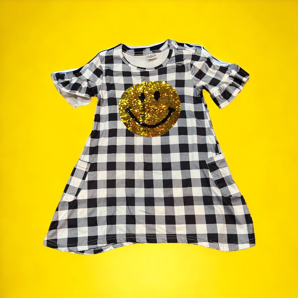 NEW Smiley Face Dress (Large 5-6)